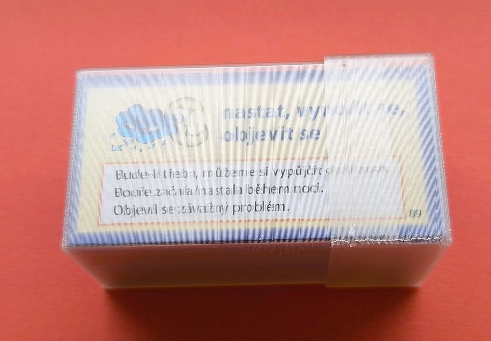 PLASTOVÁ KRABIČKA na 88 KARET se SLOVESY
